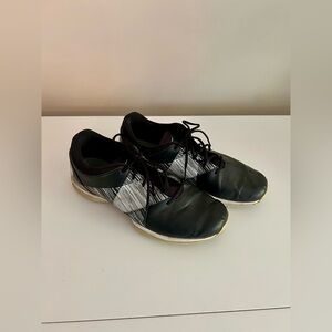 Nike Women’s Size 8.5 Black Golf Shoes
